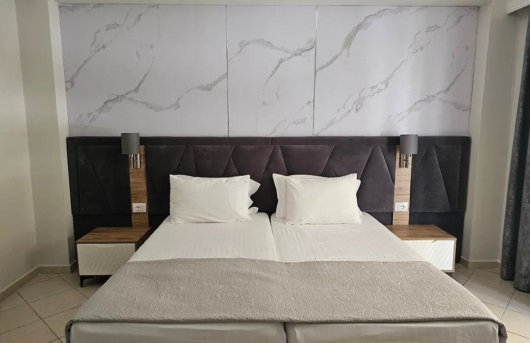 Hotel Pini-1